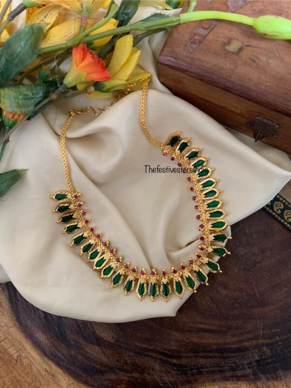 Classic micro gold palakka necklace