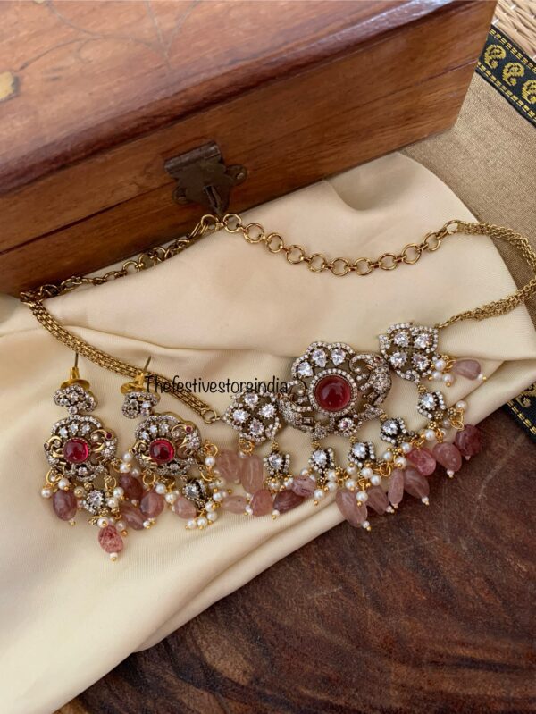 Budgeted Victorian asymmetric pink drops choker set
