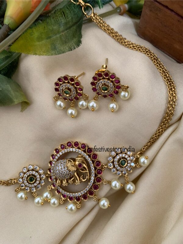 Elephant mopp choker set