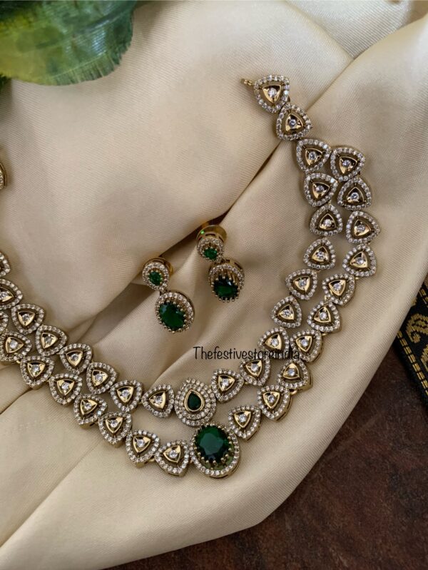 Classic 2 layer Victorian necklace set  - Green