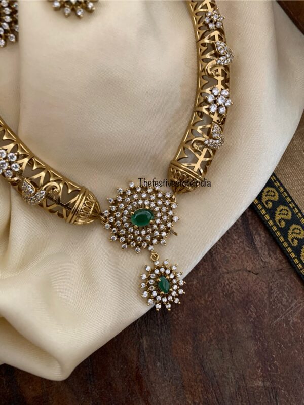 Diamond look alike hasli set