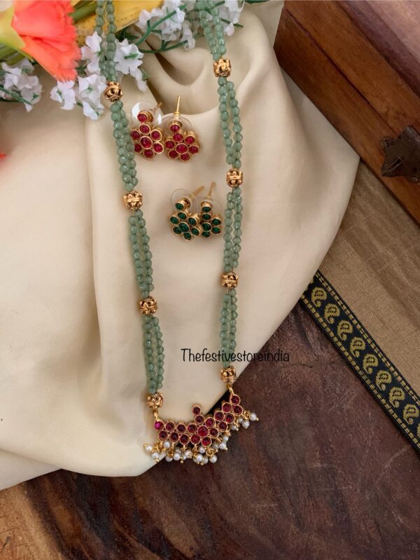 Budgeted Green beads kemp reversible necklace set