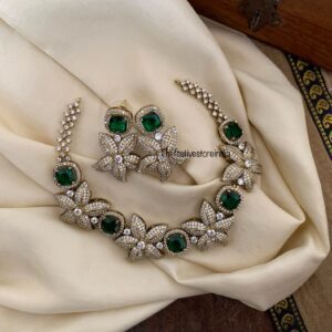 Budgeted floral EMERALD Victorian necklace set