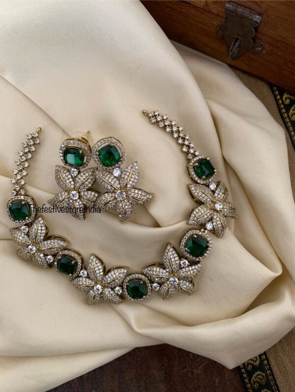 Budgeted floral EMERALD Victorian necklace set