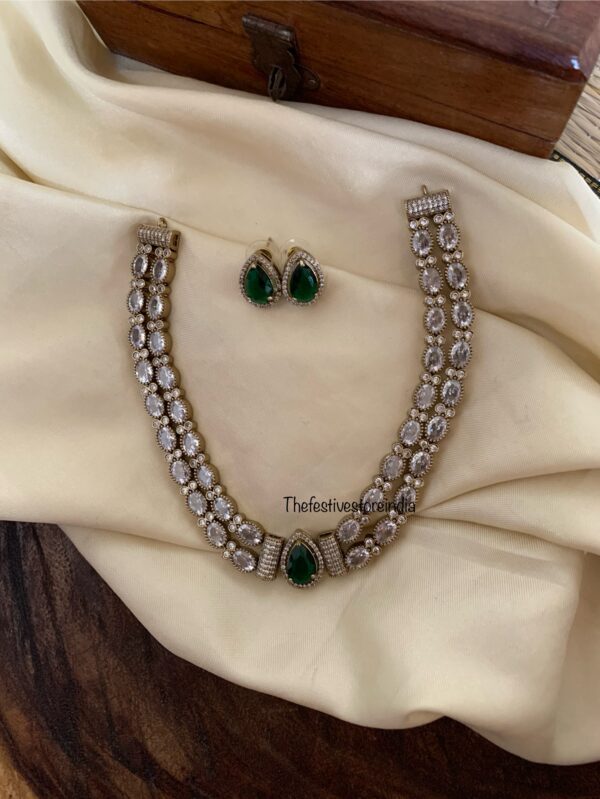 Emerald tikka 2 layer Victorian set