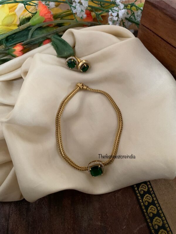 Simple pendant necklace set - Emerald