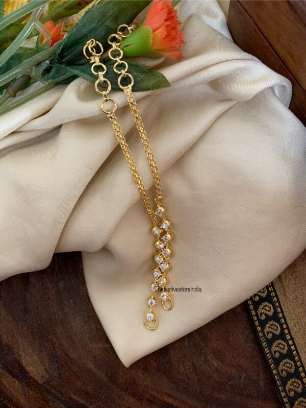 Diamonds straight maati / ear chain