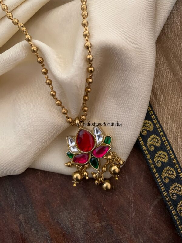 Lotus gold beads set