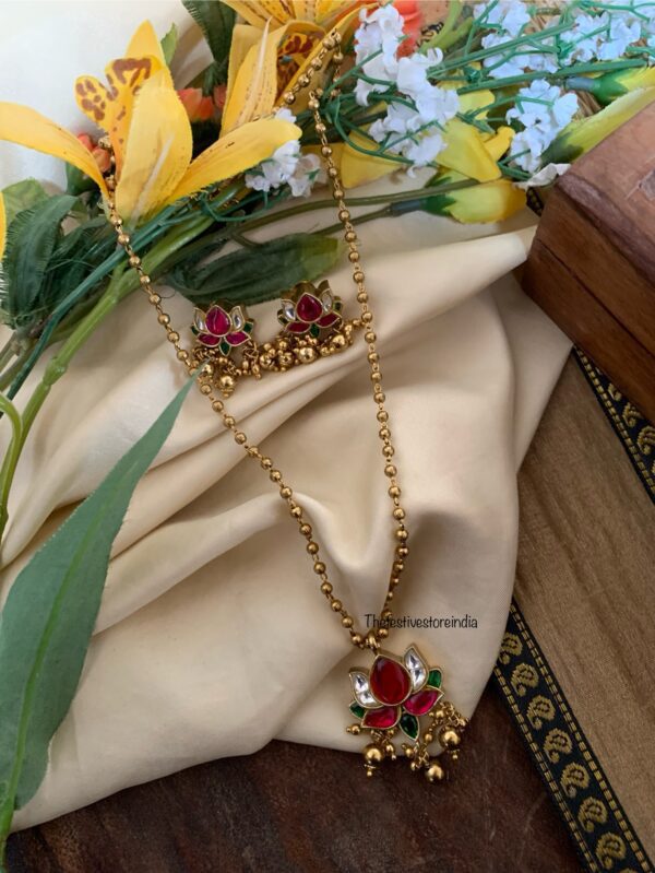 Lotus gold beads set