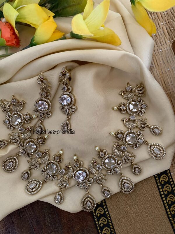 Designer Victorian necklace set - White