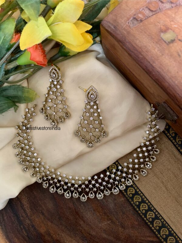 All white diamonds set