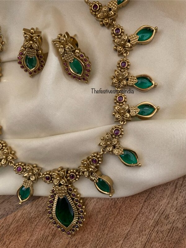 Pendant stone palakka necklace set