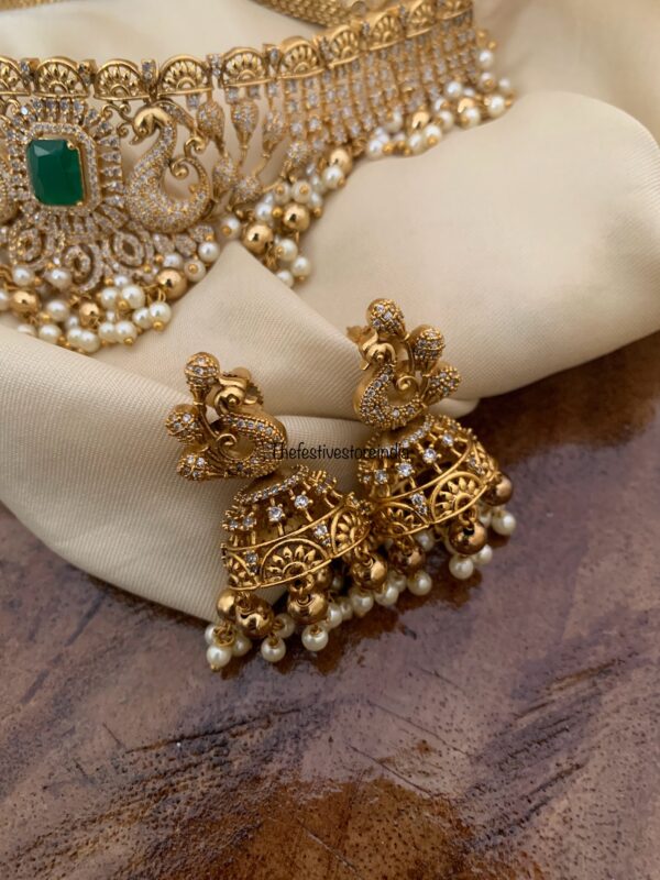 AD bridal choker set with Emerald stone