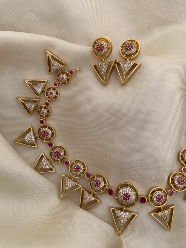 AD White red necklace set