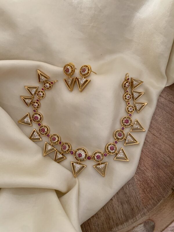 AD White red necklace set