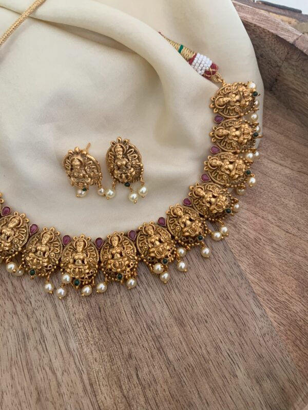 An all lakshmi matte necklace set