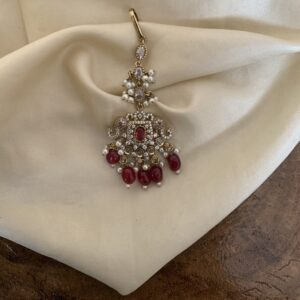 Victorian maroon drops maangtikka