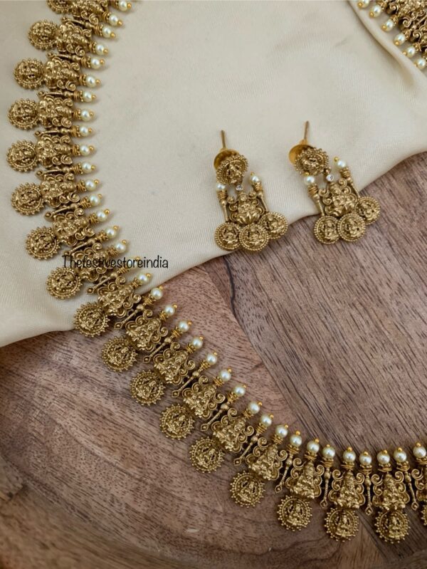 48cms Lakshmi bottu kaasu pearl haaram set