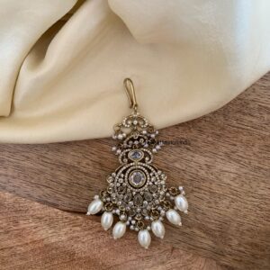 Victorian White drops maangtikka