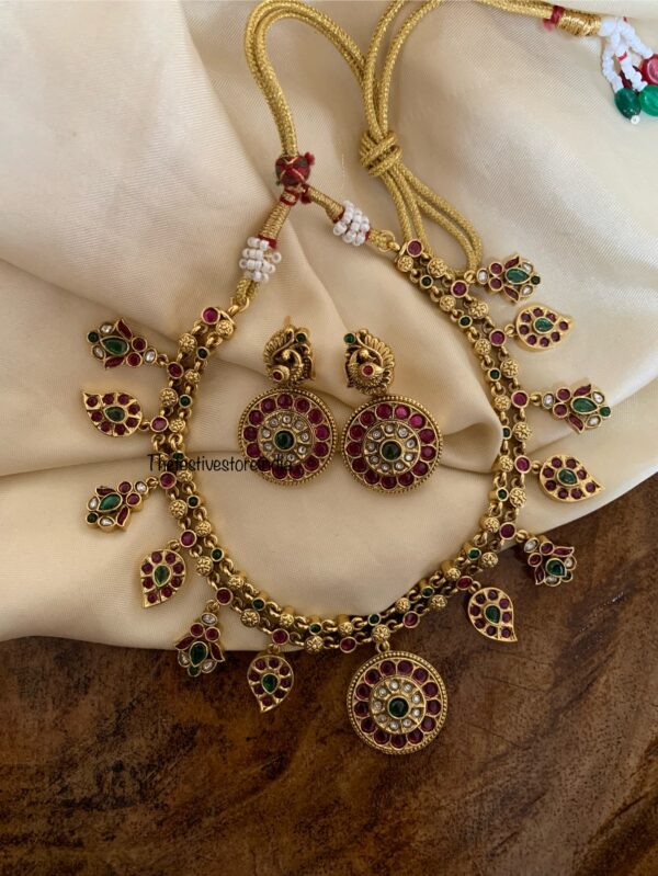 Kemp Bottu mango necklace set