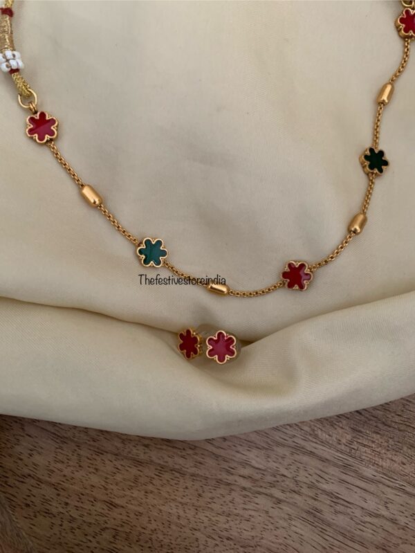 Classic enamel red green choker necklace set