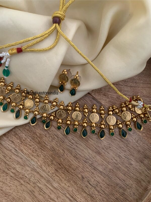Kaasu lakshmi choker set - Green stone