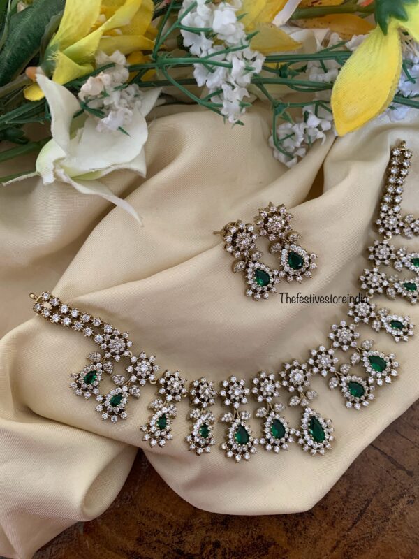 Floral victorian diamond emerald set
