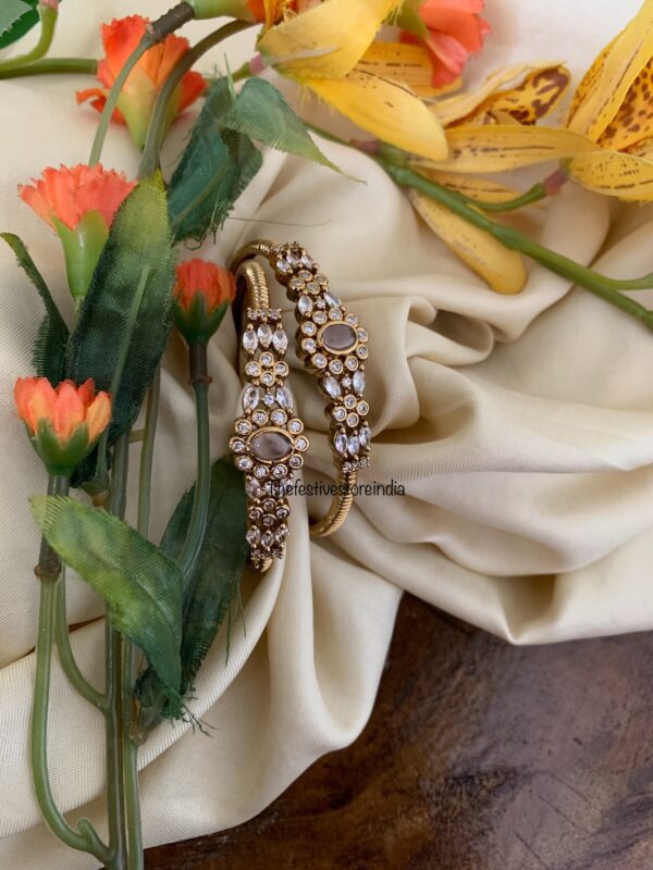 Budgeted mopp set of 2 bangles - Light purple transparent stone