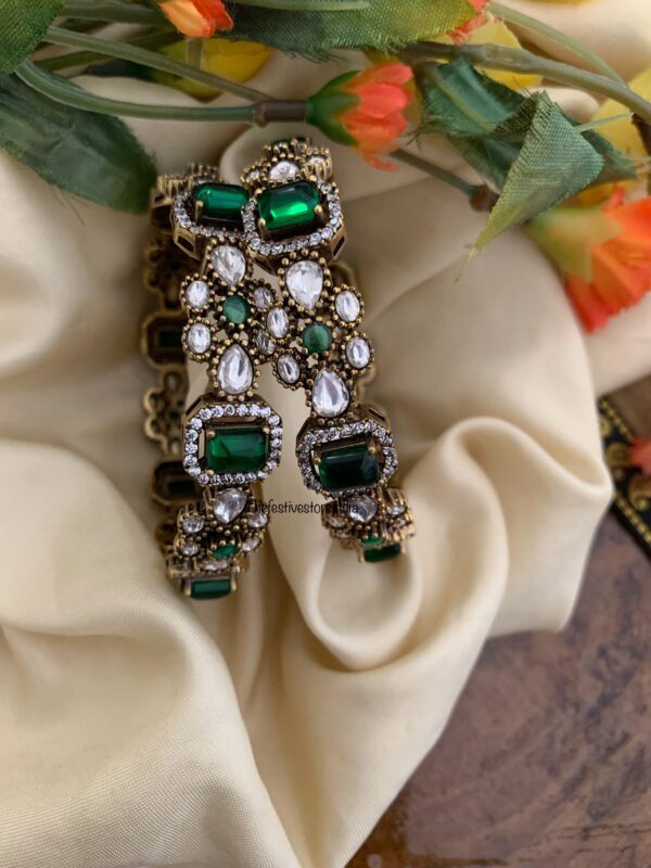 Bridal Victorian emerald bangles - Set of 2