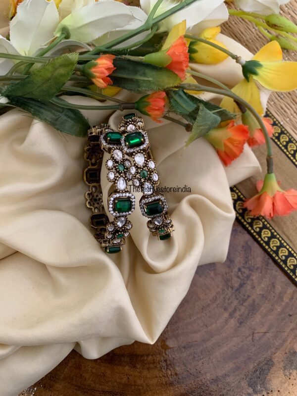 Bridal Victorian emerald bangles - Set of 2