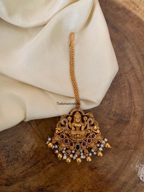 Antique polish Lakshmi maangtikka
