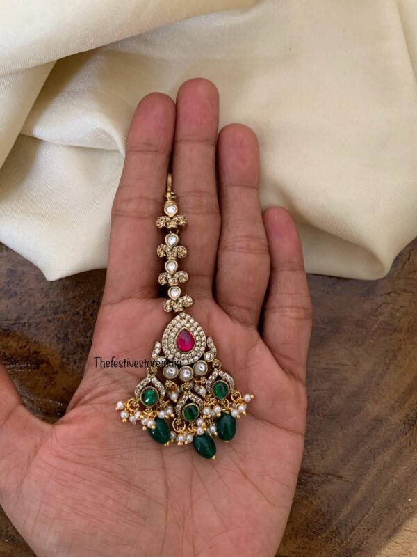 Victorian green drops maangtikka