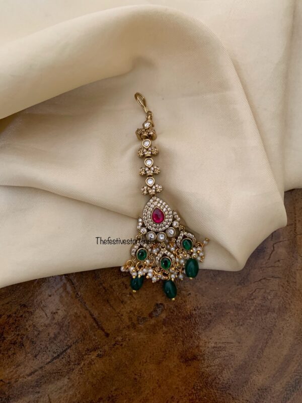 Victorian green drops maangtikka