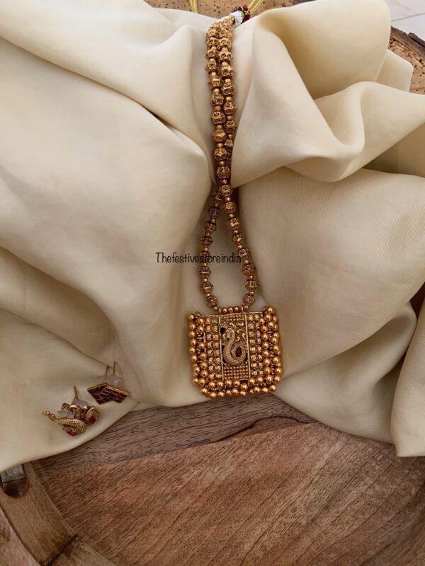 REVERSIBLE matte square pendant set