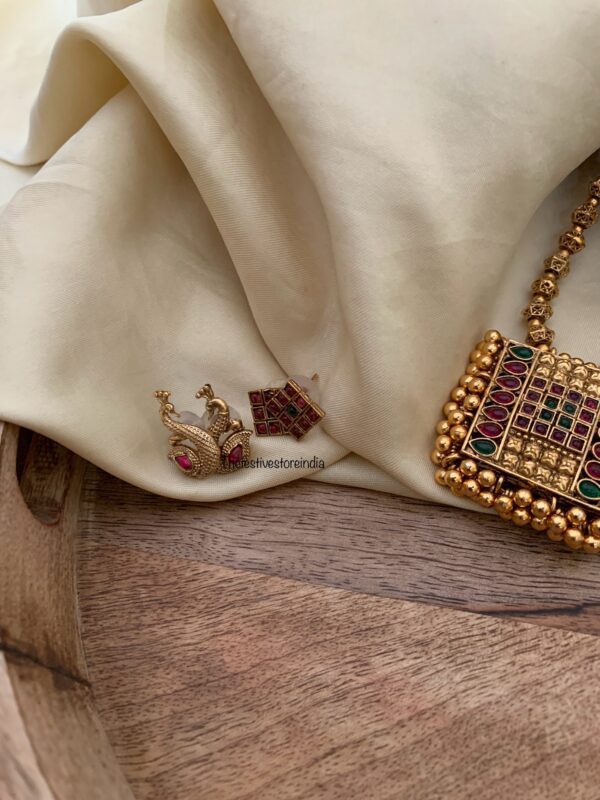 REVERSIBLE matte square pendant set