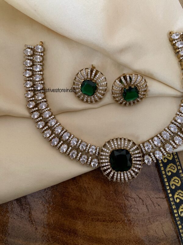 Victorian kanti style necklace set - Emerald stone
