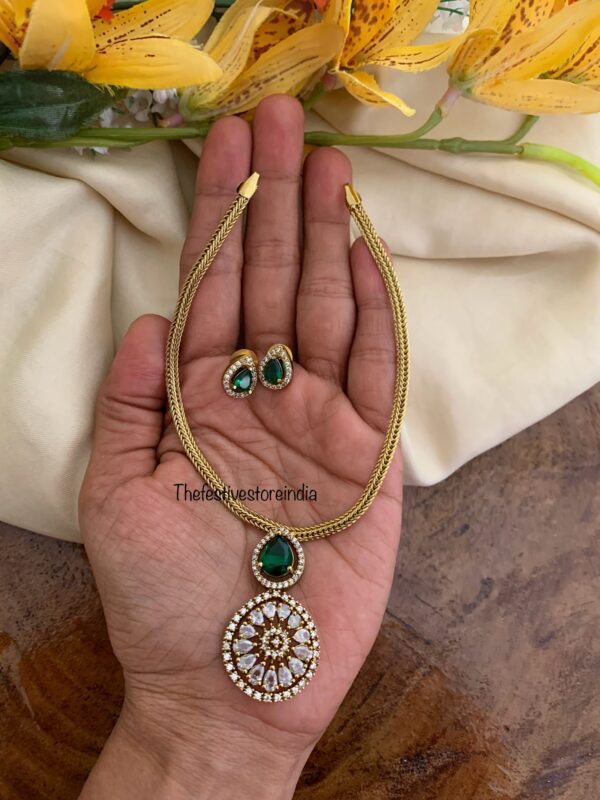 Budgeted Victorian attigai set - Emerald