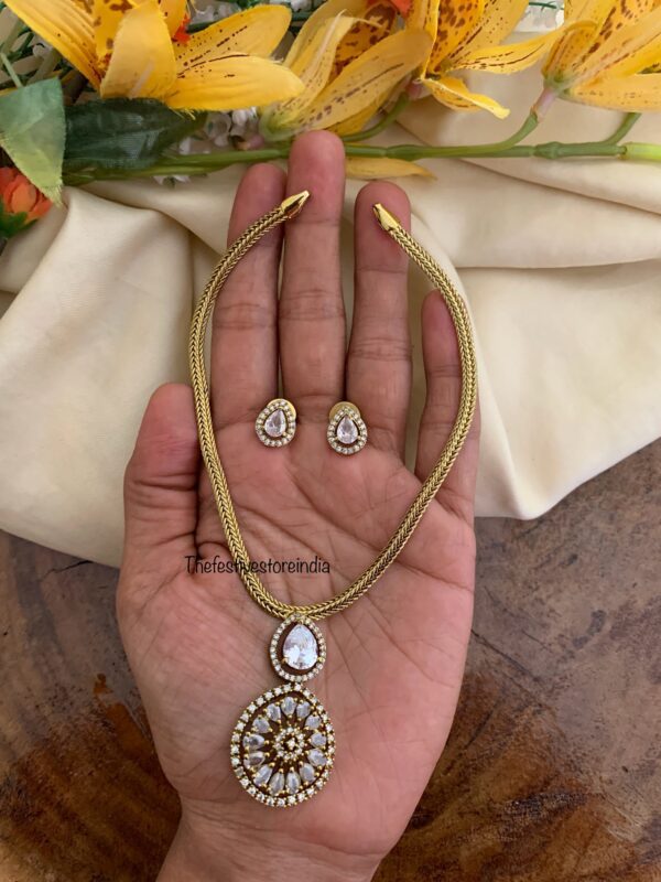 Budgeted Victorian attigai set - All white