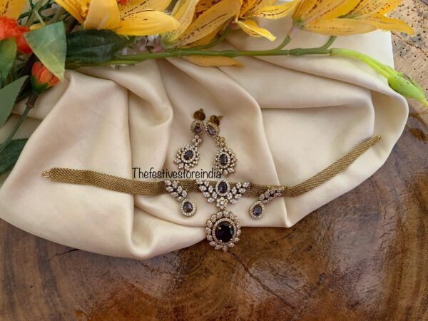 Budgeted Victorian pendant choker set - Purple