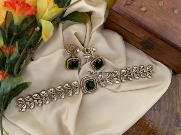 Classy Victorian choker set - Emerald