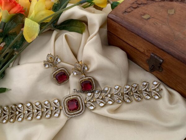 Classy Victorian choker set - Ruby
