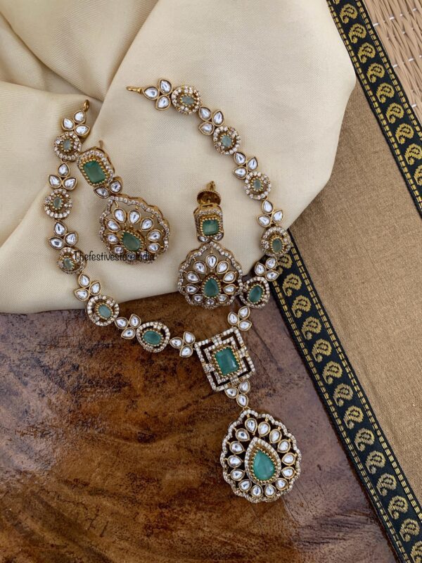 An all Mint stone Budgeted Victorian necklace set