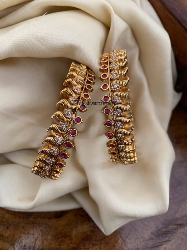 Shankh bangles - Set of 2