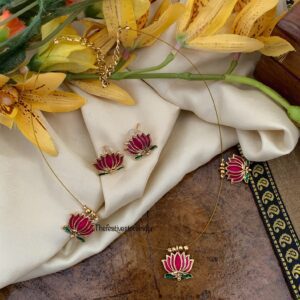 Lotus motif invisible chain set