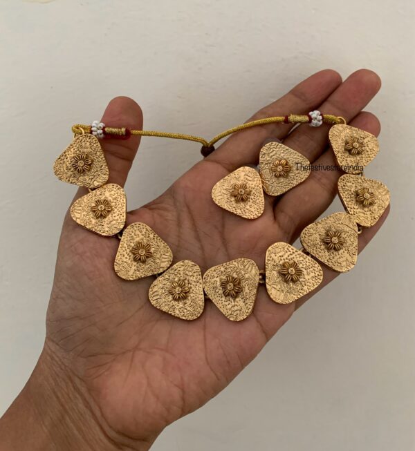 Matte Gold carved floral motif set