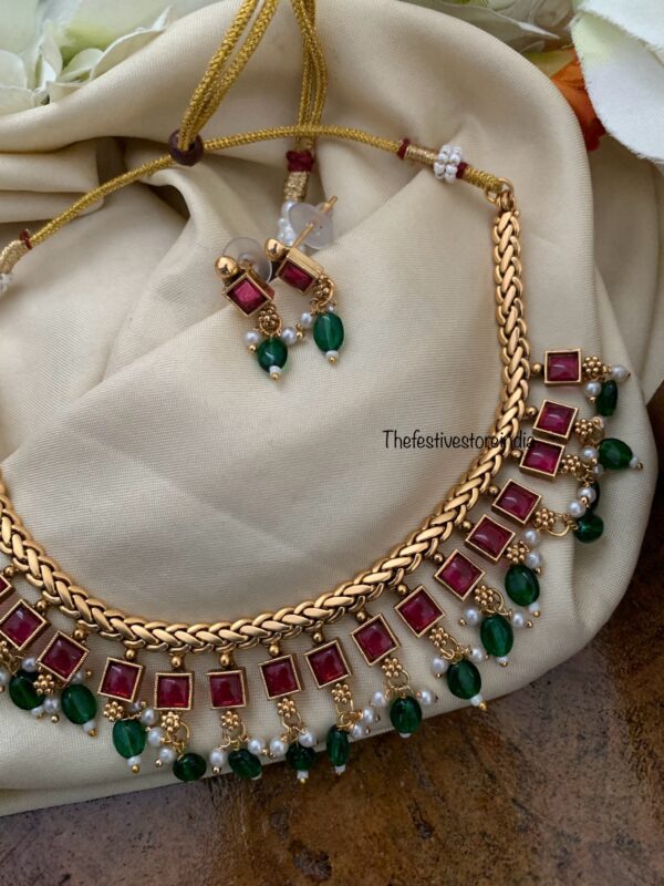 Budgeted drop blocks necklace set | Kemp | Green beads