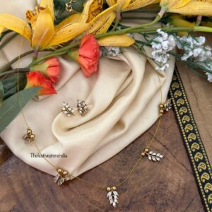 White leafy invisible chain set