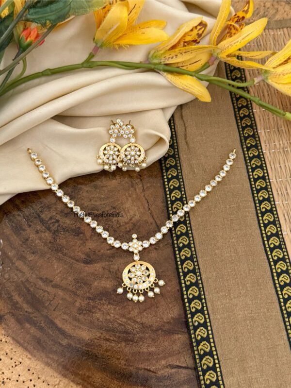 Classic gold look alike Attigai set - All white