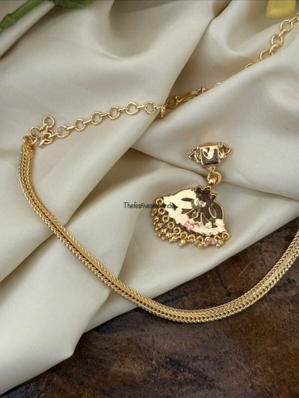 Classic detachable pendant Attigai chain