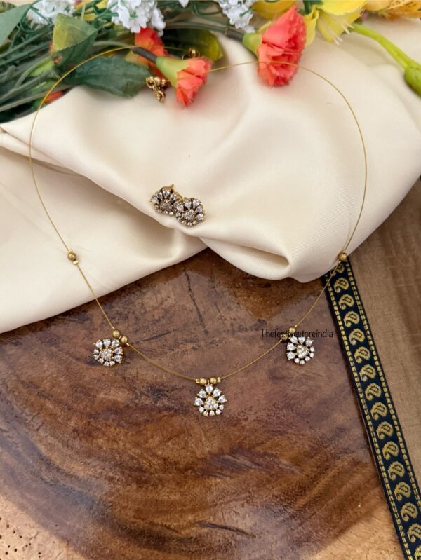 Diamond bottu Invisible chain set